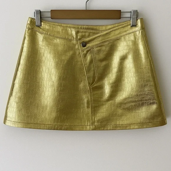 Torn by Ronny Kobo Donnie Mini Skirt Medium Gold Faux Leather Metallic - Picture 3 of 11